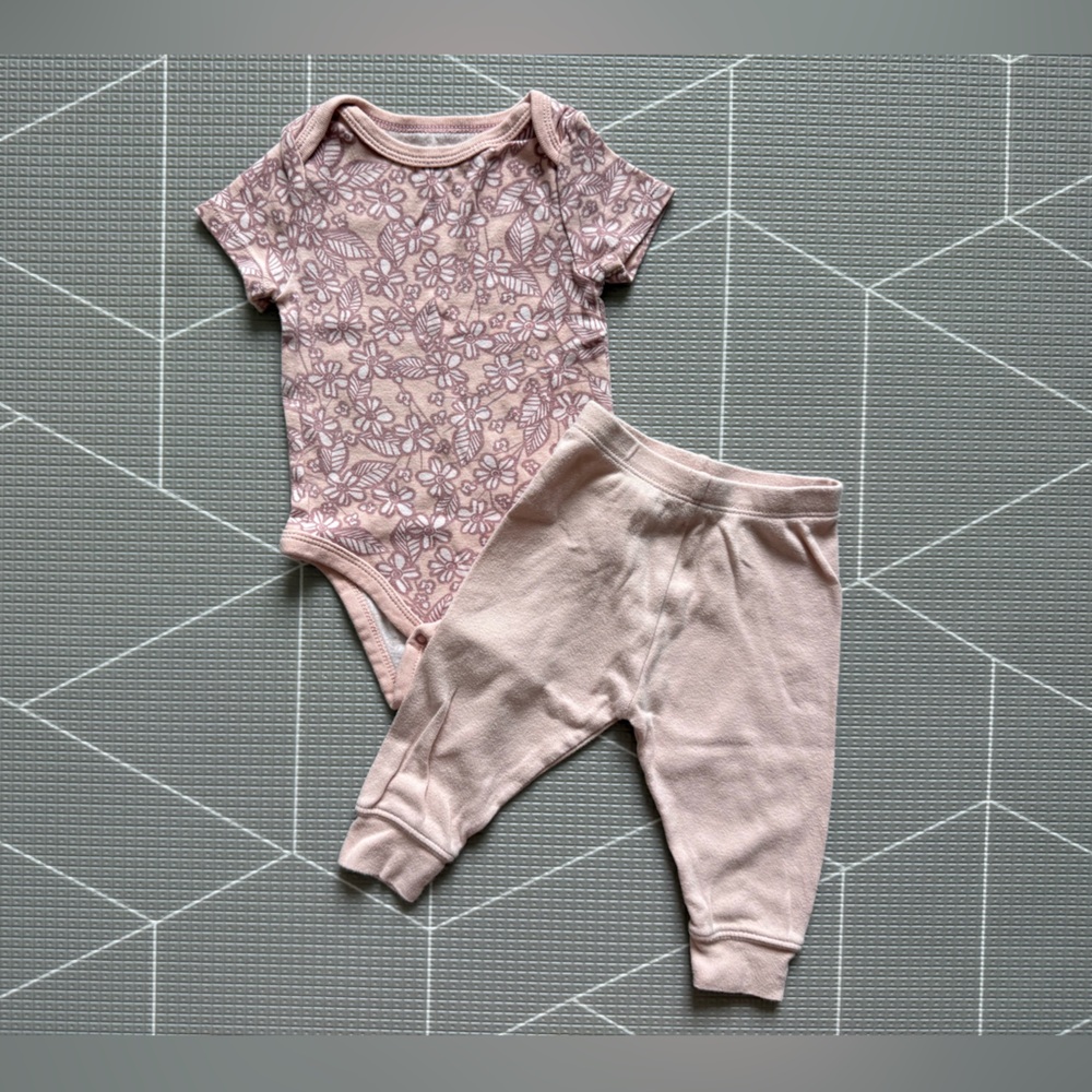 Cloud island|Baby girl matching Floral set,long sleeve  Onesie & leggings•3-6M